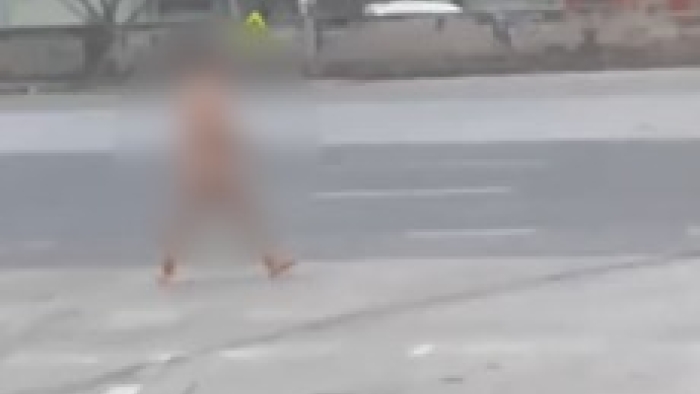 Anbar Mahallesi’nde bir şahıs çırılçıplak dolaşırken görüldü